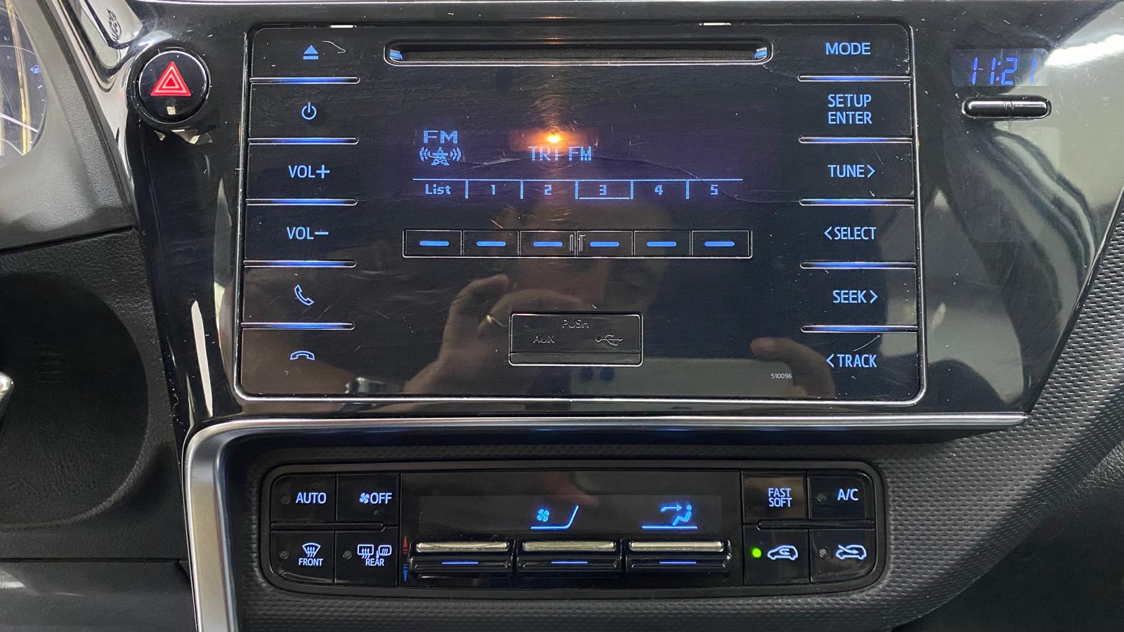 TOYOTA AURIS 19
